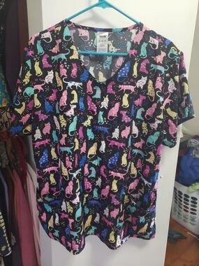 Wink 'Darling Dots' Black Cat Pattern Scrub Top XL
